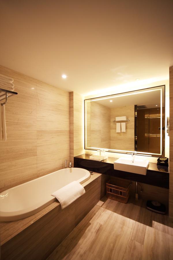 Haiyang  Shenglong Jianguo Hotel Haiyang מראה חיצוני תמונה