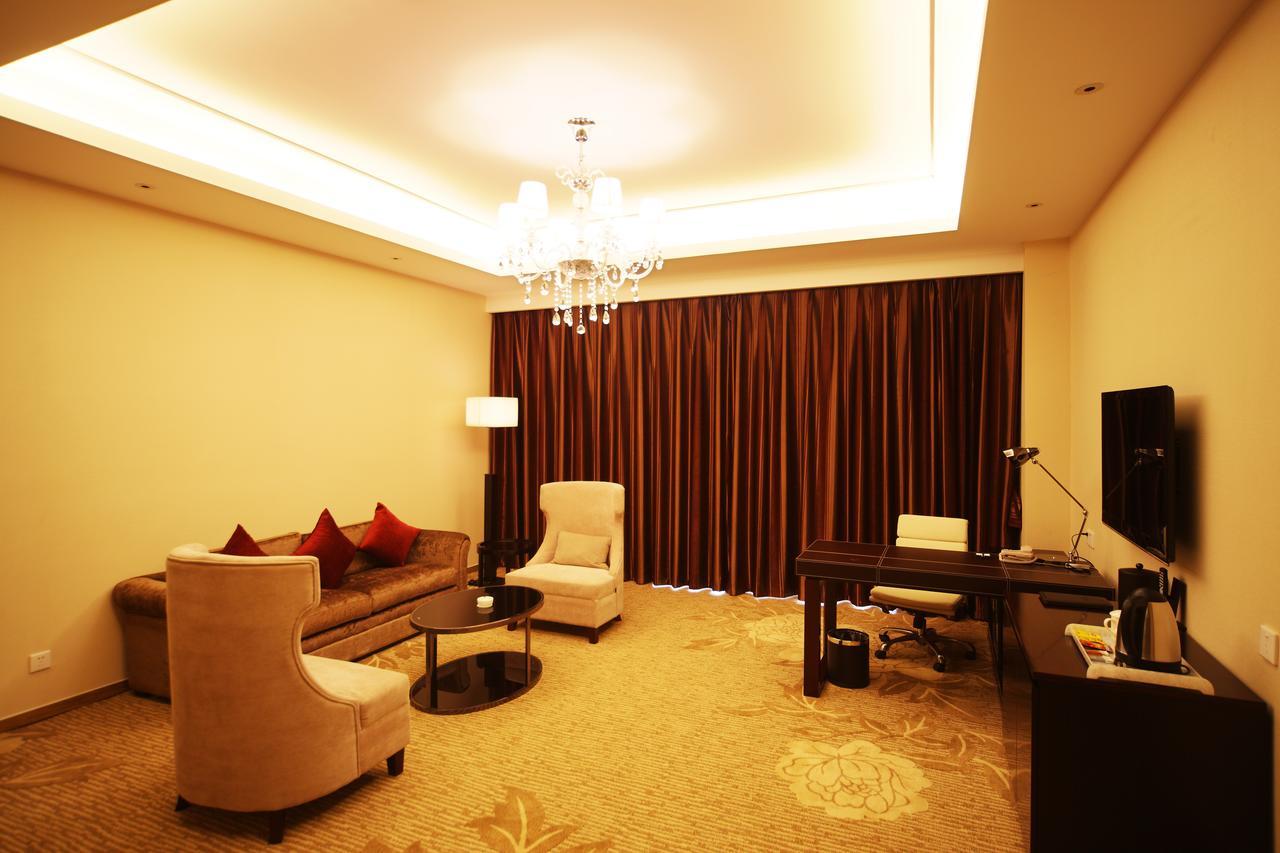 Haiyang  Shenglong Jianguo Hotel Haiyang מראה חיצוני תמונה